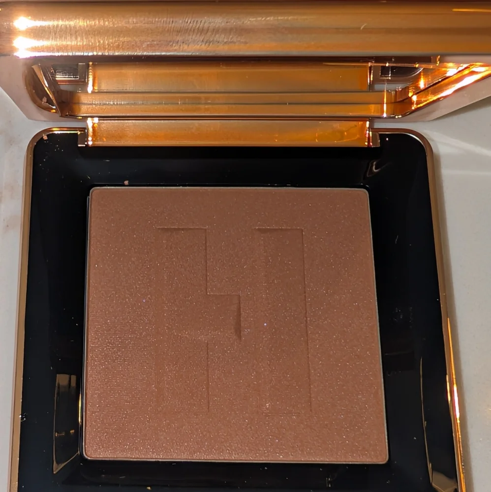 HAUS LABS By Lady Gaga Power Sculpt Velvet Bronzer Medium level 5 - New